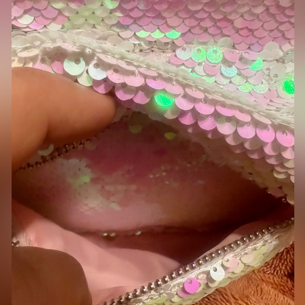 Chic Pink Backpack - Picture 4 of 5